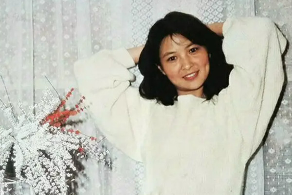 李羚丈夫是谁,李克己老师(因电影相识)